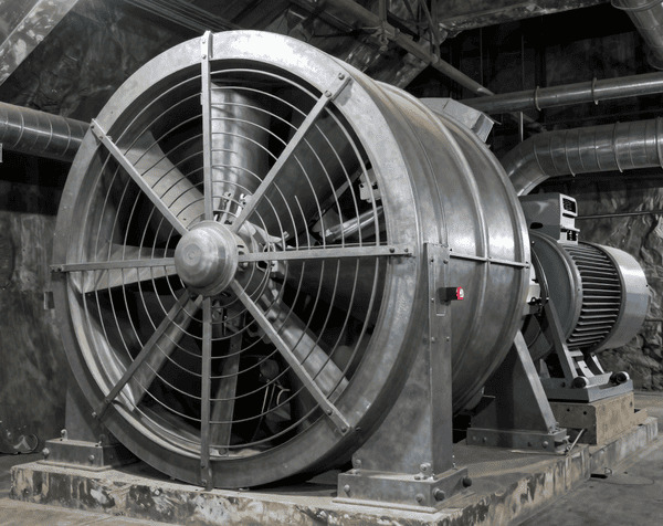 Промышленный шахтный осевой вентилятор большого диаметра в металлическом корпусе